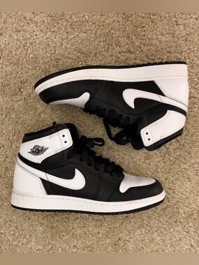 Air Jordan 1 Retro High OG GS 2.0 Black & White Youth